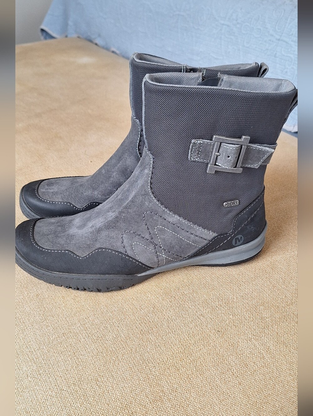 Merrell Performance Waterproof Winter Boots Gray Women's Size 7.5